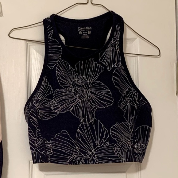 CALVIN KLEIN Performance: Leggings and Top - Picture 2 of 3